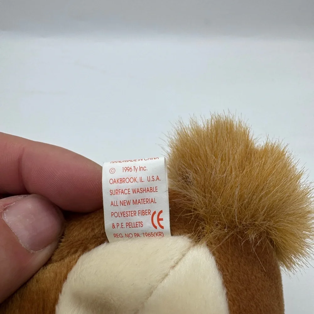 Ty Beanie Baby, Nuts the Squirrel 1996 (Rare Collectable) - Picture 4 of 4
